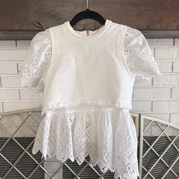 Short sleeved asymmetrical eyelet top - Picture 1 of 2